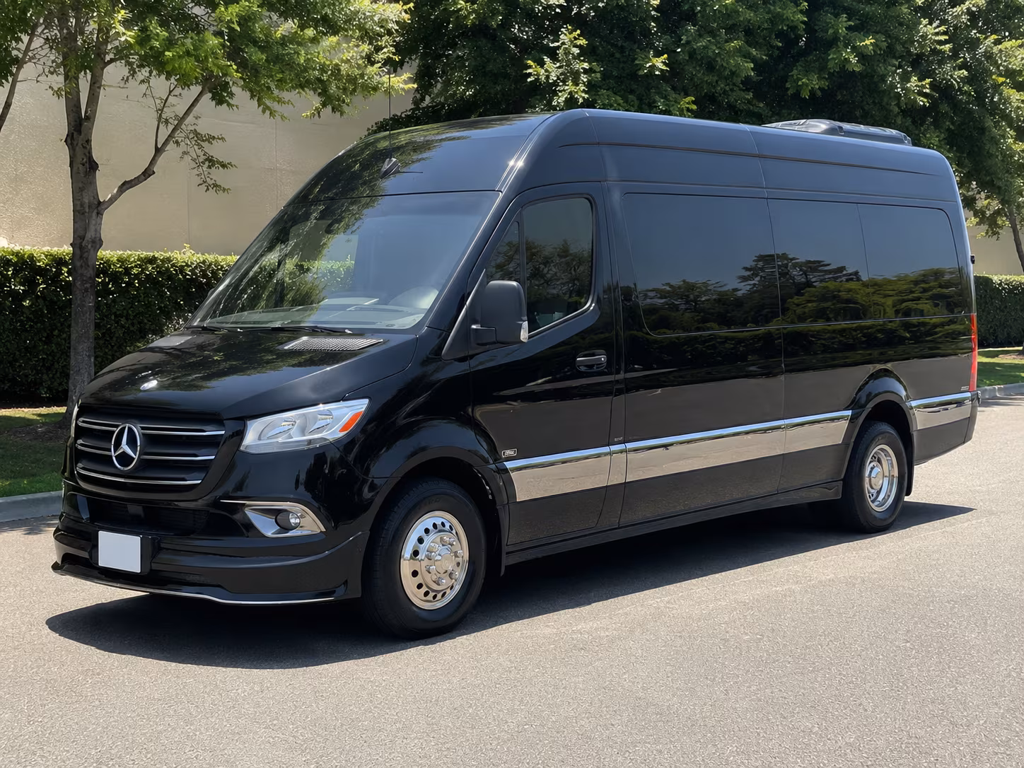oakland 15 passenger sprinter van