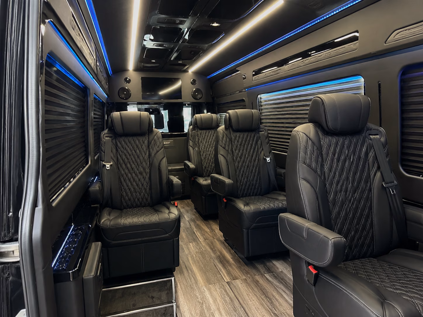 oakland employee shuttle van service