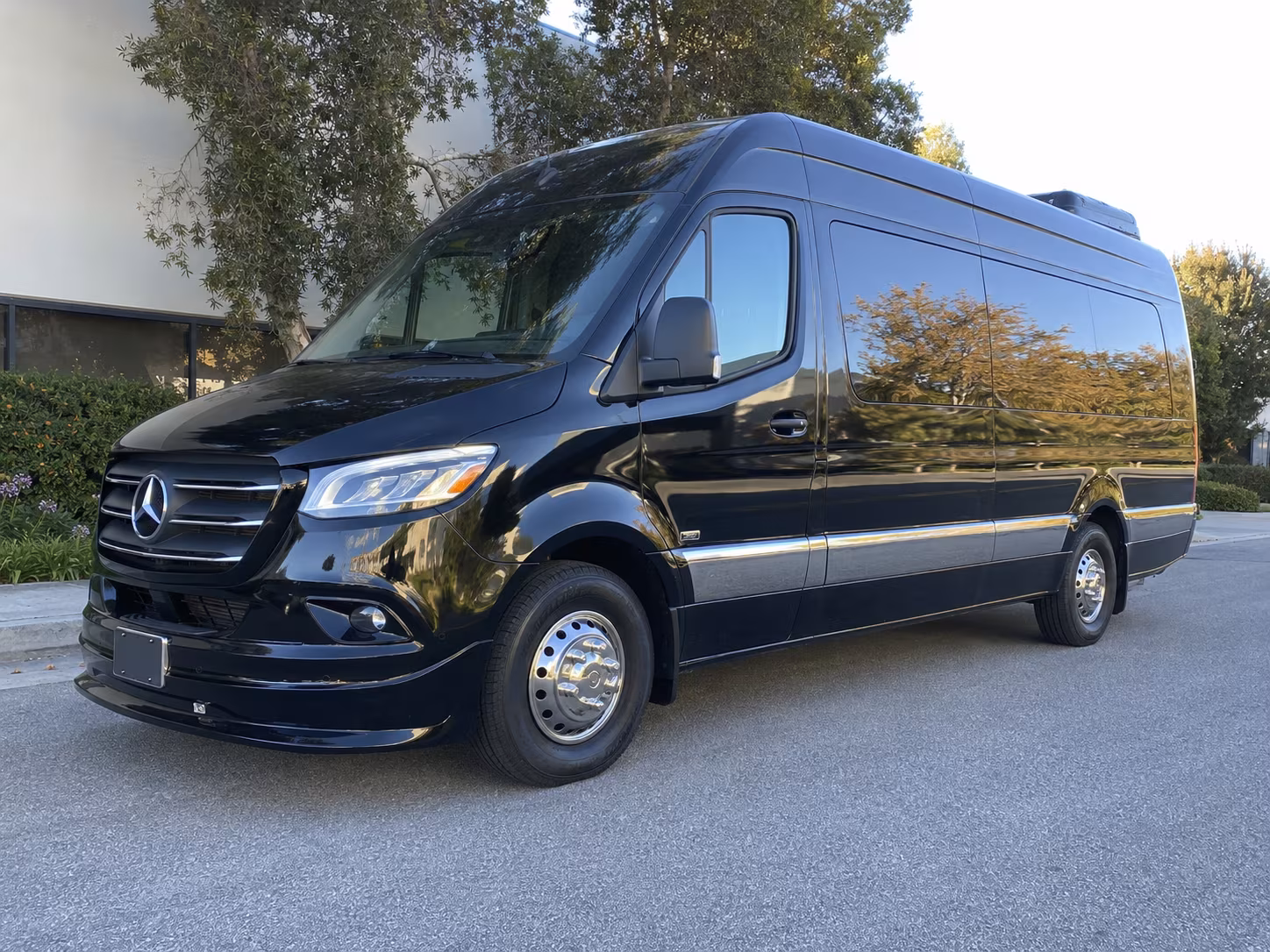 oakland hotel block shuttles and multi venue private event sprinter van transportation for guest groups